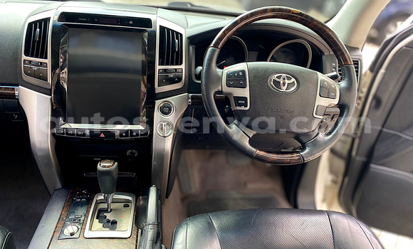 Buy Used Toyota Land Cruiser White Car in Nairobi in Nairobi Buy Used Toyota Land Cruiser White Car in Nairobi in Nairobi