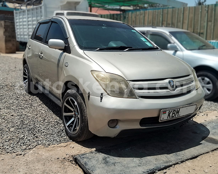Big with watermark toyota ist nairobi nairobi 29308