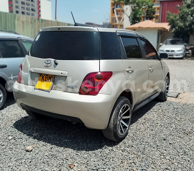 Big with watermark toyota ist nairobi nairobi 29308