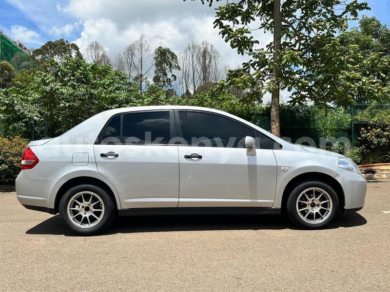 Big with watermark nissan tiida nairobi nairobi 29328