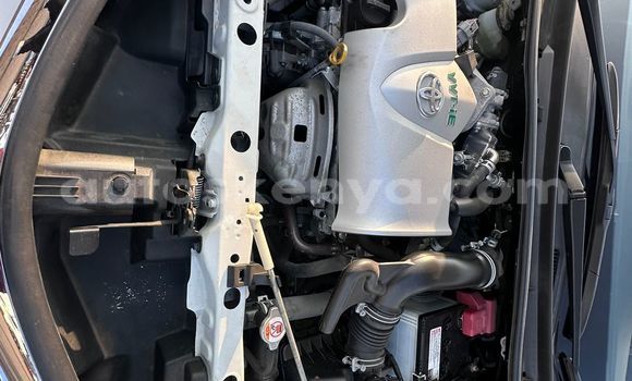 Oofamaa Toyota Fielder Silver Makiinaa iti Machakos keessatti Nairobi keessatti Oofamaa Toyota Fielder Silver Makiinaa iti Machakos keessatti Nairobi keessatti