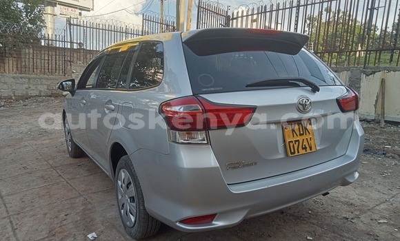 Oofamaa Toyota Fielder Silver Makiinaa iti Machakos keessatti Nairobi keessatti Oofamaa Toyota Fielder Silver Makiinaa iti Machakos keessatti Nairobi keessatti