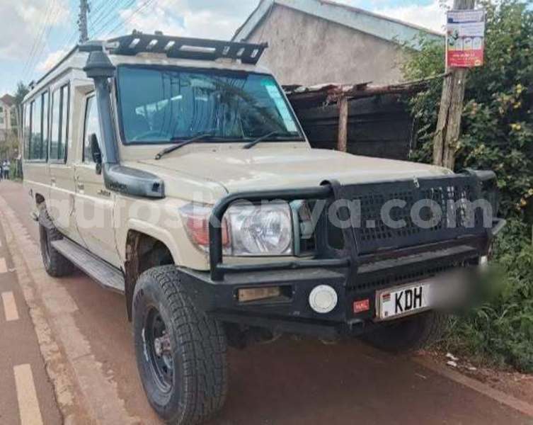 Big with watermark toyota land cruiser prado nairobi nairobi 29362
