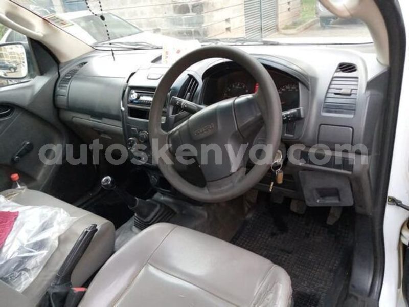 Big with watermark isuzu d max nairobi machakos 29377