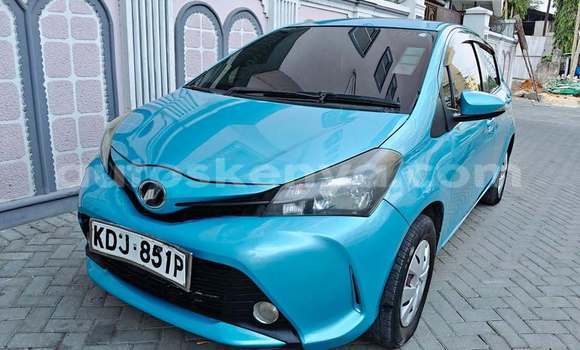 Buy Used Toyota Vitz Blue Car in Machakos in Nairobi