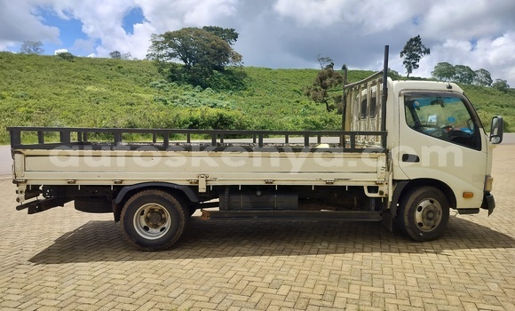Buy Used Toyota Dyna White Truck in Nairobi in Nairobi Buy Used Toyota Dyna White Truck in Nairobi in Nairobi