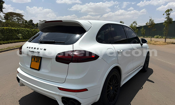 Buy Used Porsche Cayenne White Car in Nairobi in Nairobi Buy Used Porsche Cayenne White Car in Nairobi in Nairobi