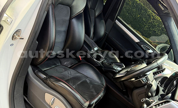 Buy Used Porsche Cayenne White Car in Nairobi in Nairobi Buy Used Porsche Cayenne White Car in Nairobi in Nairobi