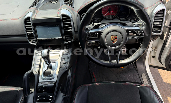 Buy Used Porsche Cayenne White Car in Nairobi in Nairobi Buy Used Porsche Cayenne White Car in Nairobi in Nairobi