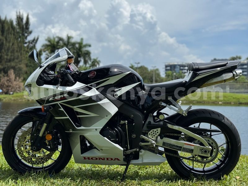 Big with watermark honda cbr west kenya bungoma 29413