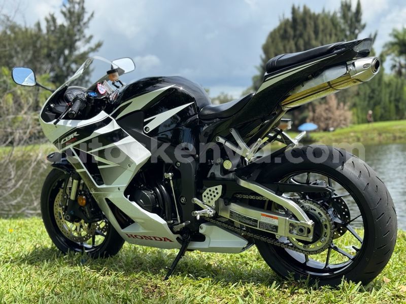 Big with watermark honda cbr west kenya bungoma 29413