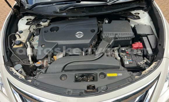 Buy Used Nissan Teana White Car in Nairobi in Nairobi