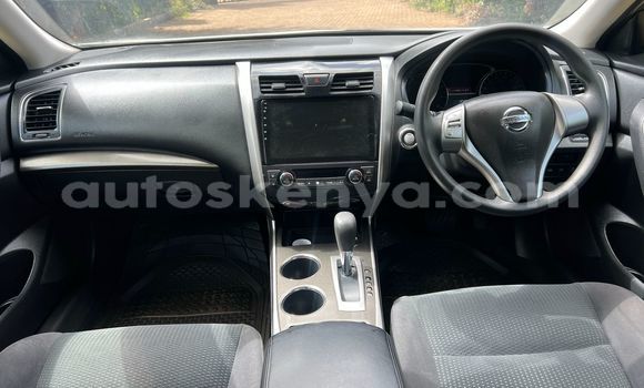 Nunua Ilio tumika Nissan Teana Nyeupe Gari ndani ya Nairobi nchini Nairobi Nunua Ilio tumika Nissan Teana Nyeupe Gari ndani ya Nairobi nchini Nairobi