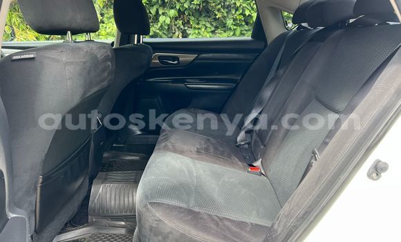 Nunua Ilio tumika Nissan Teana Nyeupe Gari ndani ya Nairobi nchini Nairobi Nunua Ilio tumika Nissan Teana Nyeupe Gari ndani ya Nairobi nchini Nairobi