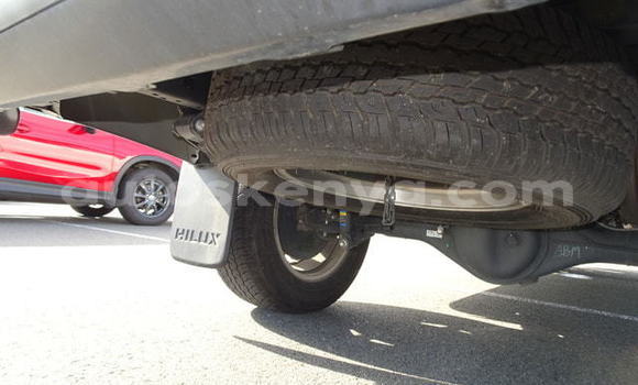 Imported Toyota Hilux White Makiinaa iti Mombasa keessatti Coastal Kenya keessatti Imported Toyota Hilux White Makiinaa iti Mombasa keessatti Coastal Kenya keessatti