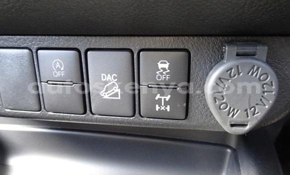 Imported Toyota Hilux White Makiinaa iti Mombasa keessatti Coastal Kenya keessatti Imported Toyota Hilux White Makiinaa iti Mombasa keessatti Coastal Kenya keessatti