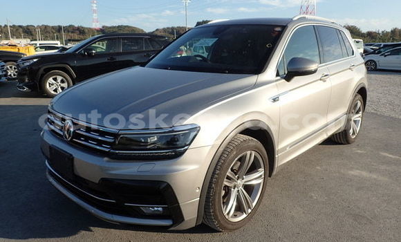 Nunua Imported Volkswagen Tiguan Nyingine Gari ndani ya Mombasa nchini Kenya ya Pwani