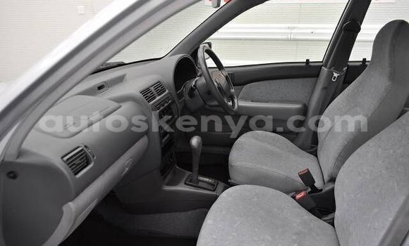 Oofamaa Toyota Starlet Silver Makiinaa iti Machakos keessatti Nairobi keessatti Oofamaa Toyota Starlet Silver Makiinaa iti Machakos keessatti Nairobi keessatti