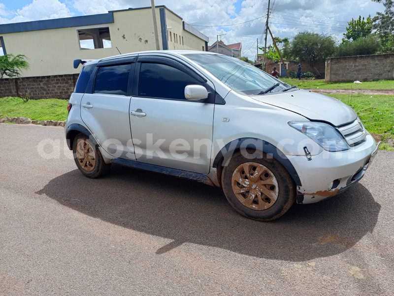 Big with watermark toyota ist nairobi nairobi 29438