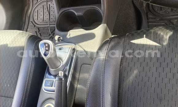 Oofamaa Mitsubishi Outlander White Makiinaa iti Nairobi keessatti Nairobi keessatti Oofamaa Mitsubishi Outlander White Makiinaa iti Nairobi keessatti Nairobi keessatti