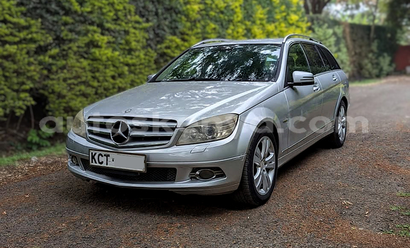 Oofamaa Mercedes-Benz C-Classe Silver Makiinaa iti Nairobi keessatti Nairobi keessatti Oofamaa Mercedes-Benz C-Classe Silver Makiinaa iti Nairobi keessatti Nairobi keessatti