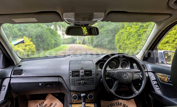 Oofamaa Mercedes-Benz C-Classe Silver Makiinaa iti Nairobi keessatti Nairobi keessatti Oofamaa Mercedes-Benz C-Classe Silver Makiinaa iti Nairobi keessatti Nairobi keessatti