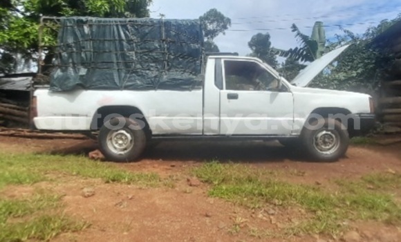 Buy Used Mitsubishi L200 White Car in Kisii in Nyanza