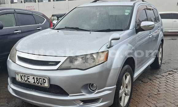 Nunua Ilio tumika Mitsubishi Outlander Fedha Gari ndani ya Mombasa nchini Kenya ya Pwani Nunua Ilio tumika Mitsubishi Outlander Fedha Gari ndani ya Mombasa nchini Kenya ya Pwani