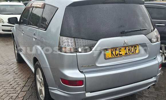Nunua Ilio tumika Mitsubishi Outlander Fedha Gari ndani ya Mombasa nchini Kenya ya Pwani Nunua Ilio tumika Mitsubishi Outlander Fedha Gari ndani ya Mombasa nchini Kenya ya Pwani