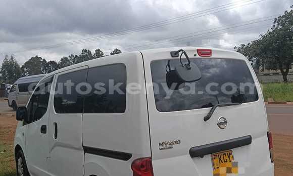 Nunua Ilio tumika Nissan NV350 Caravan Nyeupe Gari ndani ya Nairobi nchini Nairobi Nunua Ilio tumika Nissan NV350 Caravan Nyeupe Gari ndani ya Nairobi nchini Nairobi