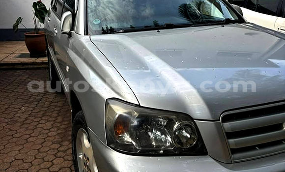 Buy Used Toyota Kluger Silver Car in Nairobi in Nairobi