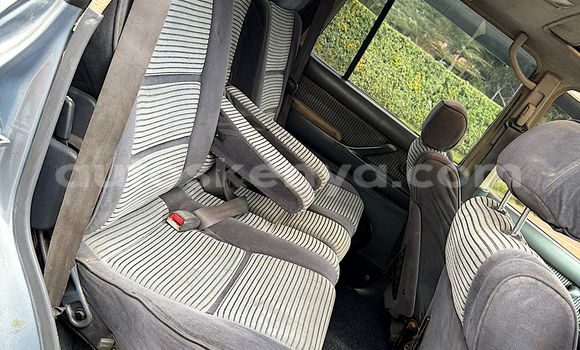 Nunua Ilio tumika Toyota Land Cruiser Nyingine Gari ndani ya Nairobi nchini Nairobi Nunua Ilio tumika Toyota Land Cruiser Nyingine Gari ndani ya Nairobi nchini Nairobi