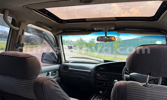 Nunua Ilio tumika Toyota Land Cruiser Nyingine Gari ndani ya Nairobi nchini Nairobi Nunua Ilio tumika Toyota Land Cruiser Nyingine Gari ndani ya Nairobi nchini Nairobi
