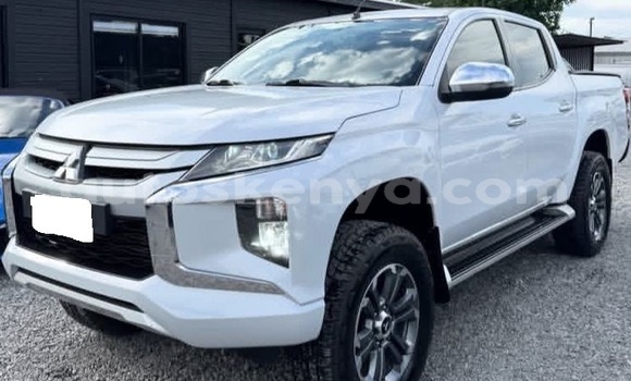 Nunua Ilio tumika Mitsubishi L200 Nyeupe Gari ndani ya Nairobi nchini Nairobi Nunua Ilio tumika Mitsubishi L200 Nyeupe Gari ndani ya Nairobi nchini Nairobi