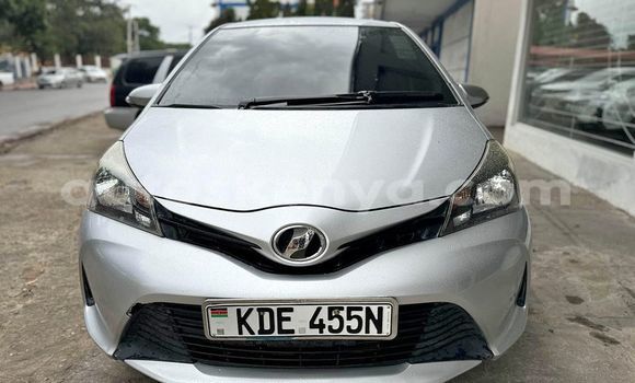 Buy Used Toyota Vitz White Car in Machakos in Nairobi