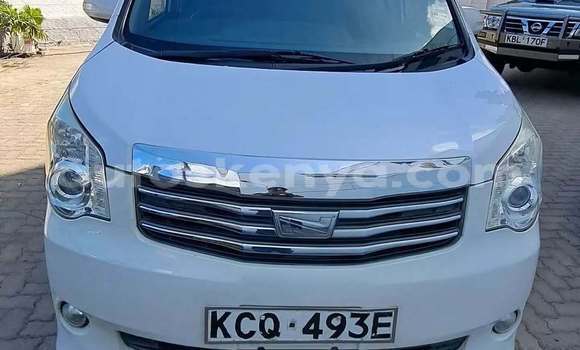 Buy Used Toyota Noah White Car in Machakos in Nairobi
