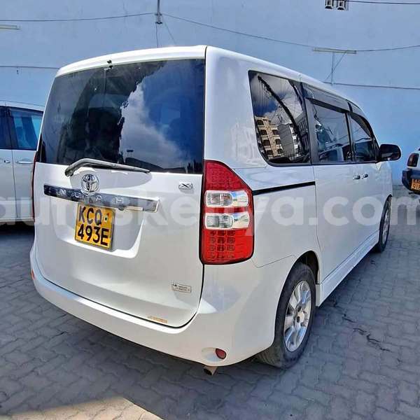 Big with watermark toyota noah nairobi machakos 29549