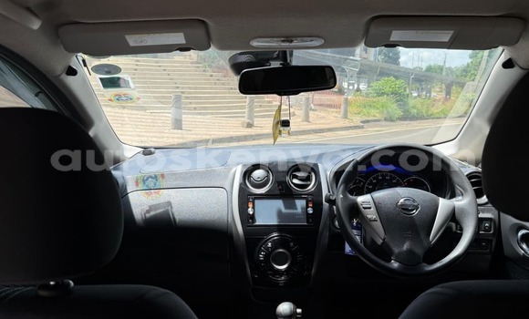 Oofamaa Nissan Note Silver Makiinaa iti Nairobi keessatti Nairobi keessatti Oofamaa Nissan Note Silver Makiinaa iti Nairobi keessatti Nairobi keessatti