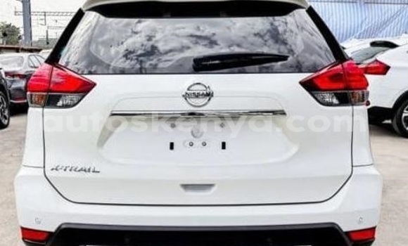 Oofamaa Nissan X–Trail White Makiinaa iti Nairobi keessatti Nairobi keessatti Oofamaa Nissan X–Trail White Makiinaa iti Nairobi keessatti Nairobi keessatti