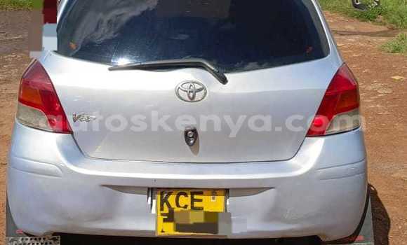 Oofamaa Toyota Vitz Silver Makiinaa iti Nairobi keessatti Nairobi keessatti Oofamaa Toyota Vitz Silver Makiinaa iti Nairobi keessatti Nairobi keessatti