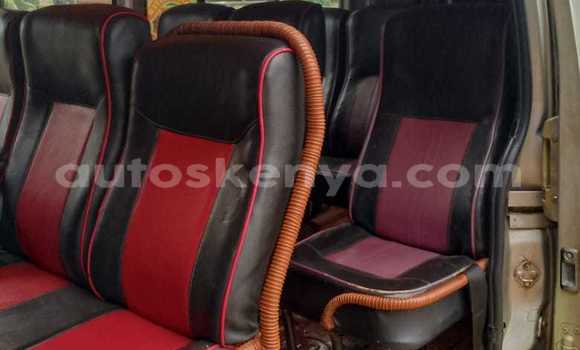 Nunua Ilio tumika Toyota Hiace Nyingine Gari ndani ya Nairobi nchini Nairobi Nunua Ilio tumika Toyota Hiace Nyingine Gari ndani ya Nairobi nchini Nairobi