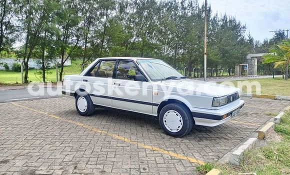 Buy Used Nissan Sunny White Car in Machakos in Nairobi
