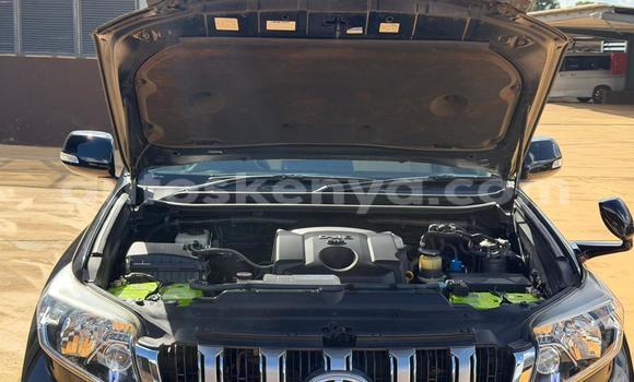 Oofamaa Toyota Land Cruiser Prado Black Makiinaa iti Nairobi keessatti Nairobi keessatti Oofamaa Toyota Land Cruiser Prado Black Makiinaa iti Nairobi keessatti Nairobi keessatti