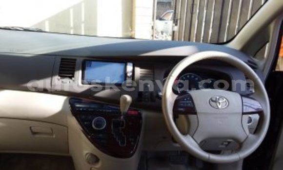 Nunua Ilio tumika Toyota ISIS Bluu Gari ndani ya Machakos nchini Nairobi Nunua Ilio tumika Toyota ISIS Bluu Gari ndani ya Machakos nchini Nairobi