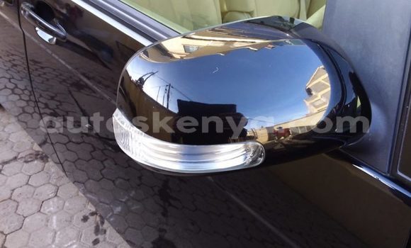 Nunua Ilio tumika Toyota ISIS Bluu Gari ndani ya Machakos nchini Nairobi Nunua Ilio tumika Toyota ISIS Bluu Gari ndani ya Machakos nchini Nairobi