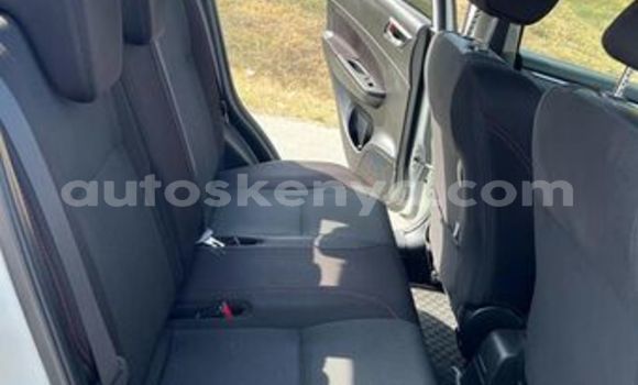 Nunua Ilio tumika Suzuki Swift Nyeupe Gari ndani ya Machakos nchini Nairobi Nunua Ilio tumika Suzuki Swift Nyeupe Gari ndani ya Machakos nchini Nairobi