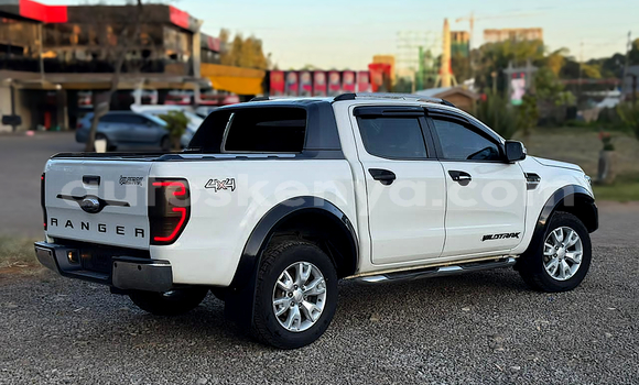 Oofamaa Ford Ranger White Makiinaa iti Nairobi keessatti Nairobi keessatti Oofamaa Ford Ranger White Makiinaa iti Nairobi keessatti Nairobi keessatti