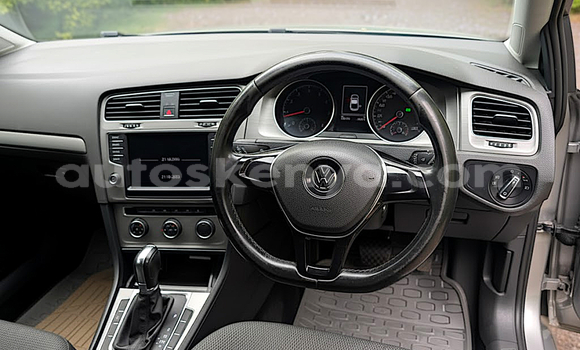 Oofamaa Volkswagen Golf Silver Makiinaa iti Nairobi keessatti Nairobi keessatti Oofamaa Volkswagen Golf Silver Makiinaa iti Nairobi keessatti Nairobi keessatti