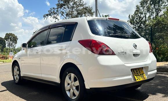 Oofamaa Nissan tiida Silver Makiinaa iti Nairobi keessatti Nairobi keessatti Oofamaa Nissan tiida Silver Makiinaa iti Nairobi keessatti Nairobi keessatti