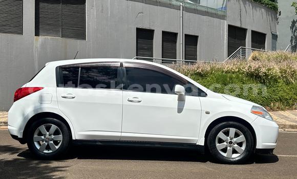 Oofamaa Nissan tiida Silver Makiinaa iti Nairobi keessatti Nairobi keessatti Oofamaa Nissan tiida Silver Makiinaa iti Nairobi keessatti Nairobi keessatti